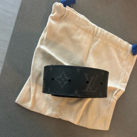 Louis Vuitton 40MM Black Matte Belt - Picture 5 of 7